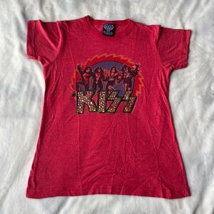 vintage Y2K Junk Food KISS rhinestone embellished band graphic red tshirt medium